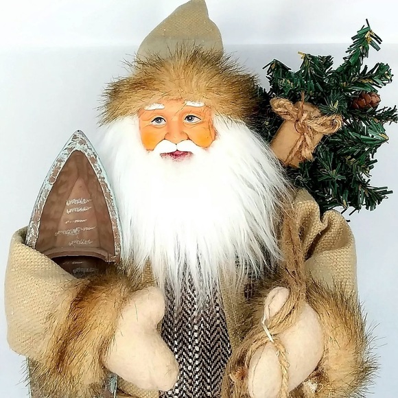 Santa Figurine 18 inches tall Rustic - Picture 4 of 7
